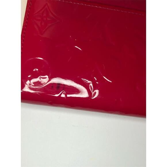Louis Vuitton Sarah  Vernis  Magenta Wallet - Picture 8 of 14